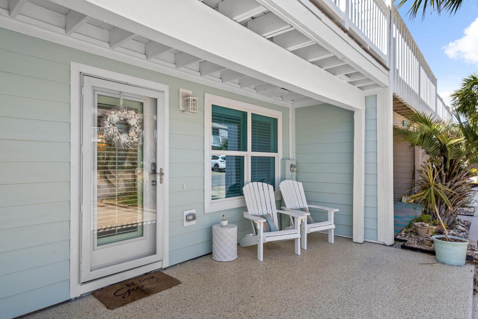 140 Feet To White Sandy Beaches! Newly Renovated! Pool! Grill! * Panama City Beach